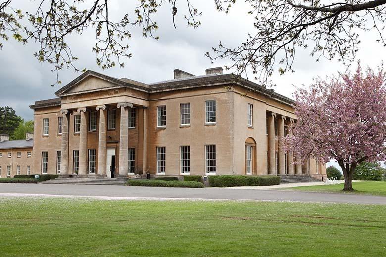 Leigh Court